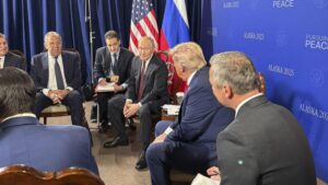 trump-y-putin-comienzan-su-cumbre-en-alaska-fff4434e-focus-0-0-896-504