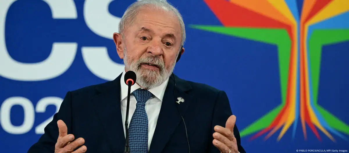 Lula dice Brasil no recibe ordenes