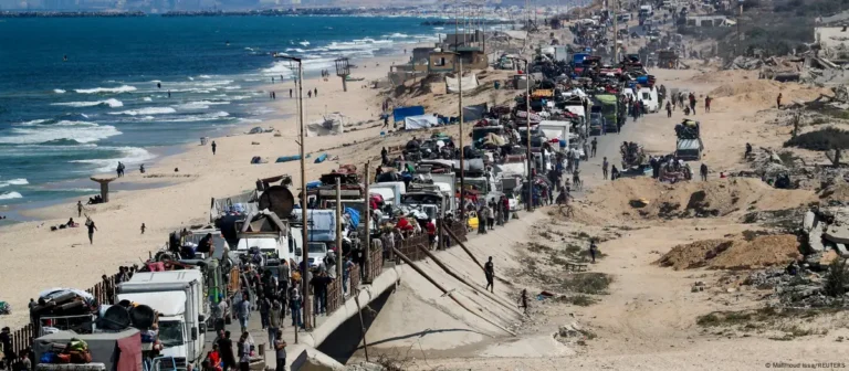 Palestinos huyendo de Israelies