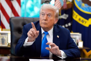 Trump advierte a Maduro