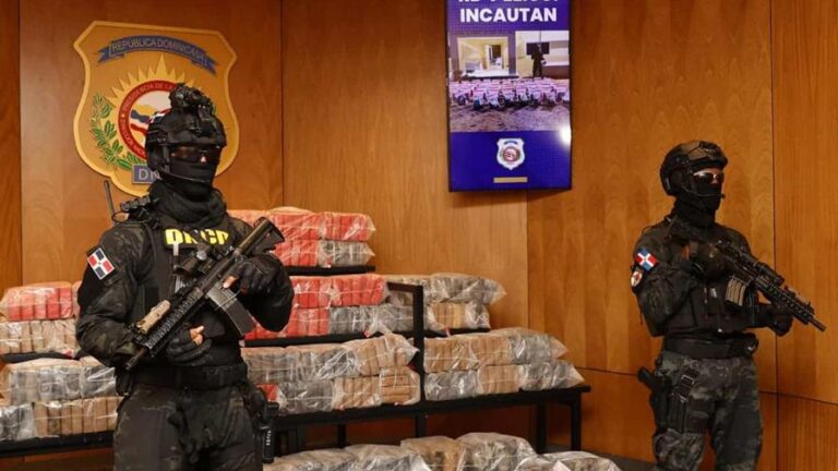 eeuu-destruye-lancha-en-aguas-dominicanas-en-operacion-narcoterrorismo-f3fdaf8f-focus-0-0-896-504