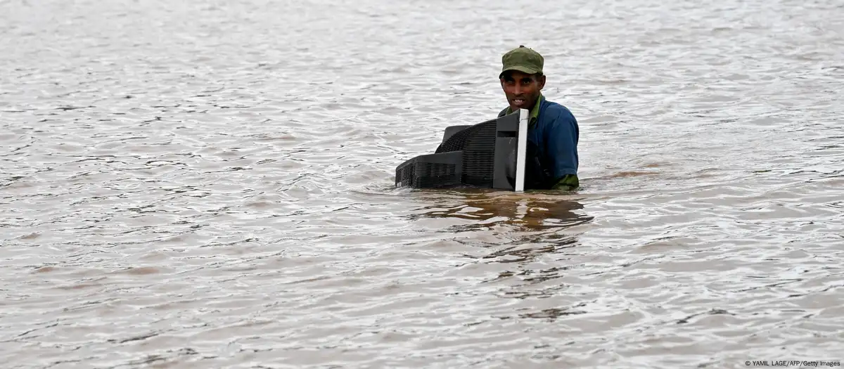 Campesino con TV por Melissa