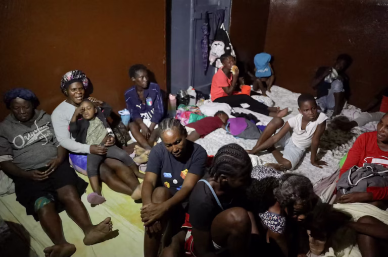 Cbanos evacuados por Melissa