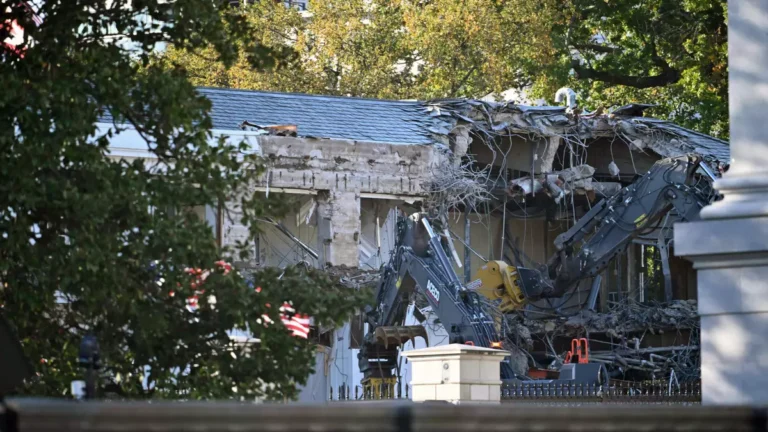 Demolicion en una parte de la Casa Blanca