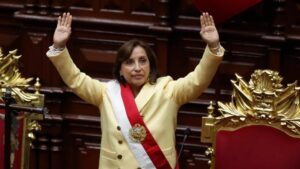 congreso-de-peru-acepta-mociones-de-destitucion-contra-dina-boluarte-37e77932-focus-0-0-896-504