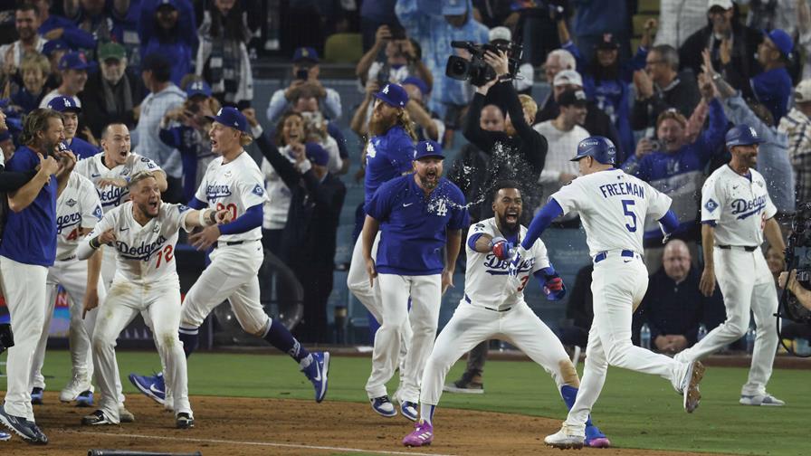 serie-mundial-dodgers-2-1-ante-azulejos-ganan-6-5-en-18-innings-757ce790-focus-0-0-896-504