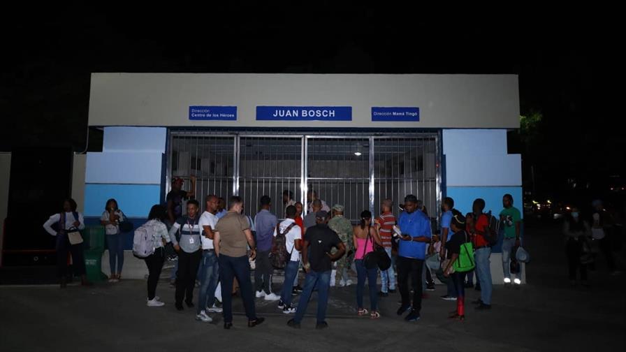 imagen-usuarios-del-metro-e63bf663-focus-min0.01-min0.24-896-504