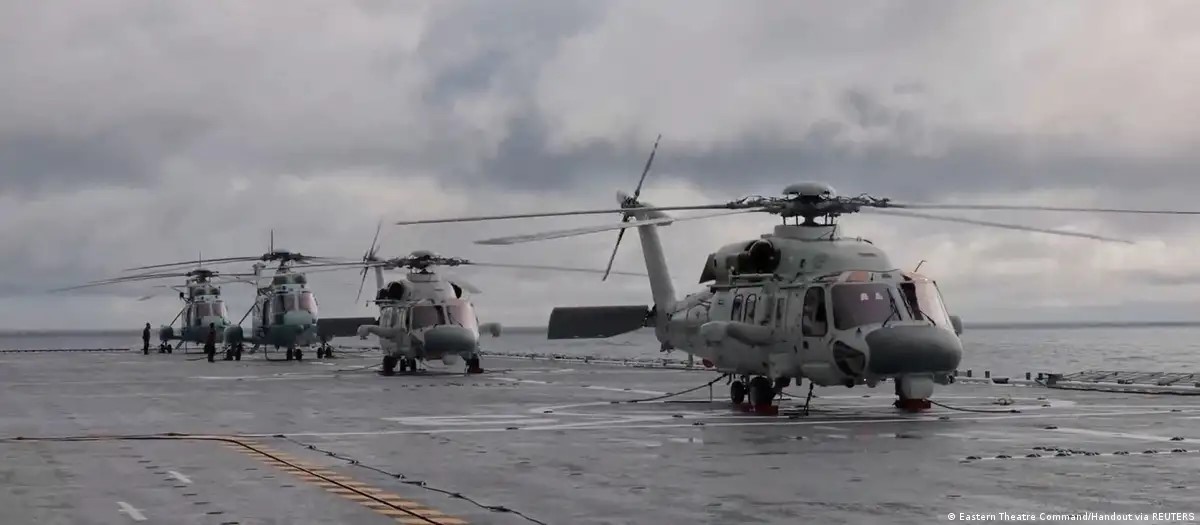 China lanza cohetes en estrecho de Taiwan