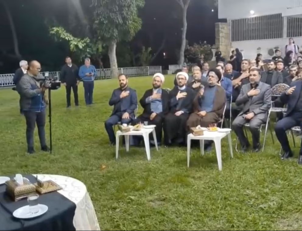 Los iranies que apoyan a Maduro