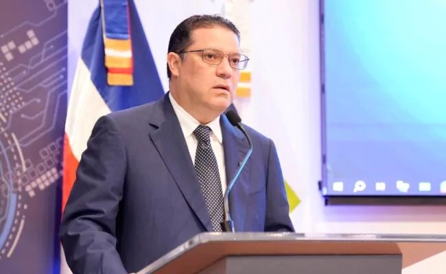 Yayo-Sanz-Lovaton-director-de-Aduanas-650x400