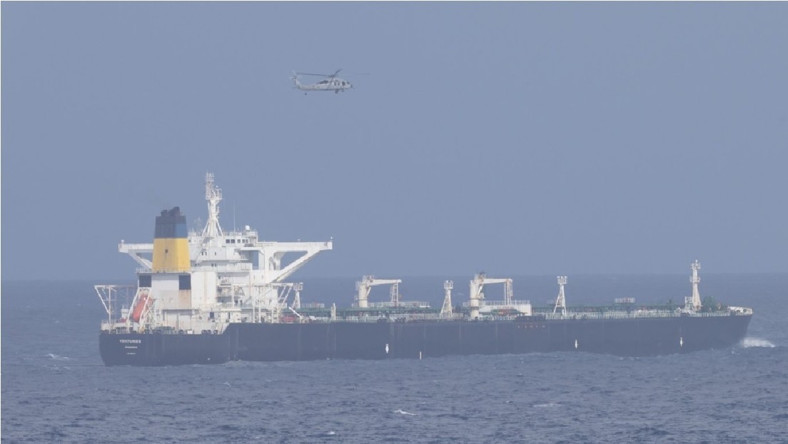 barco con petroleo en mar venezolano