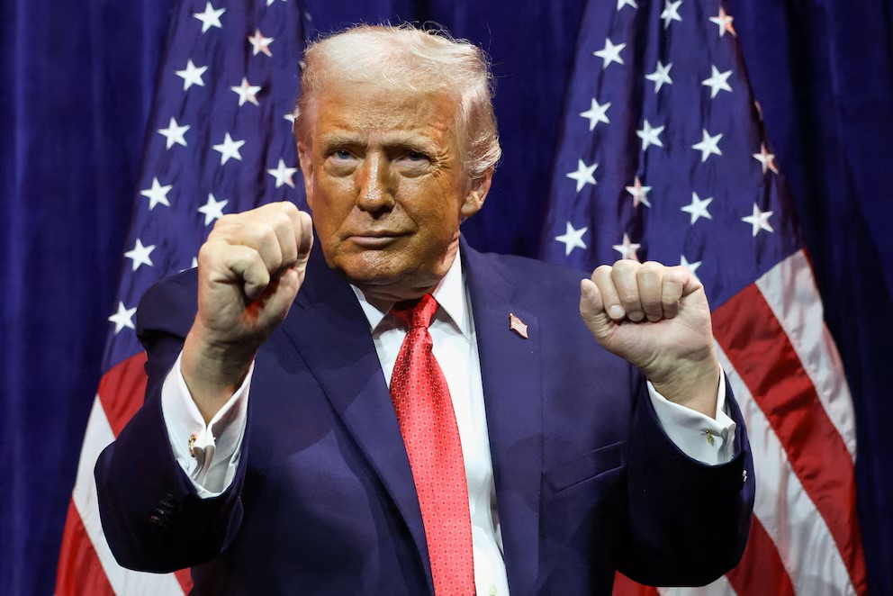 Trump cataloga de estupidez no atacar enezuela