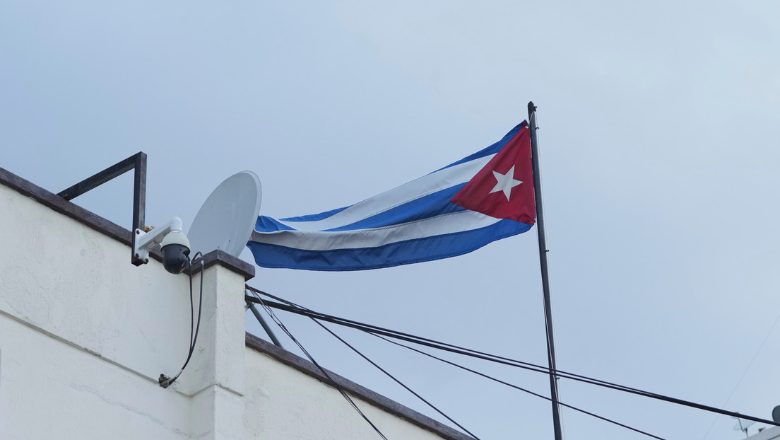 Bandera cubana en Quito