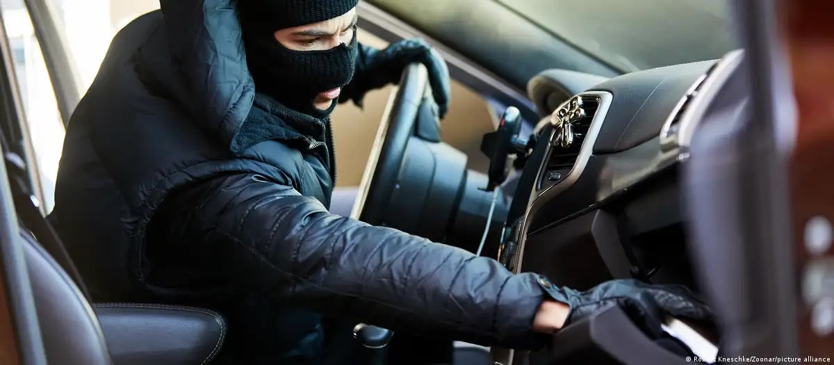 Carros robados en Europa y llevados a Rusia