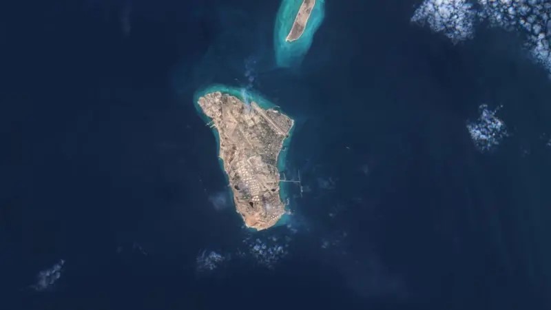 Isla de Jark, en la cosra de Iran, lugar que ni Israel ni EEUU quieren bombardear