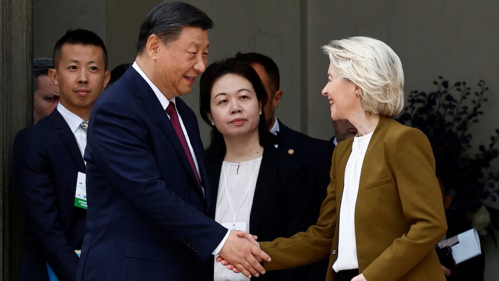 La presidenta de la Union Europea, Ursula von der Leyen y Xi Jinping, presidente chino