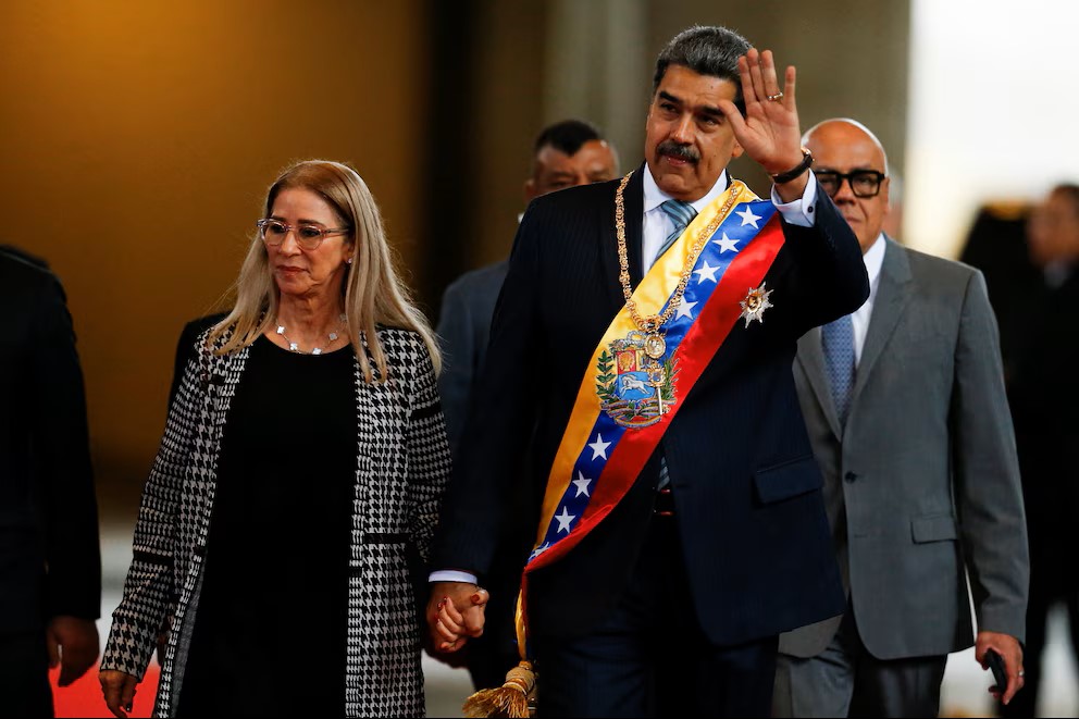 Maduro y esposa
