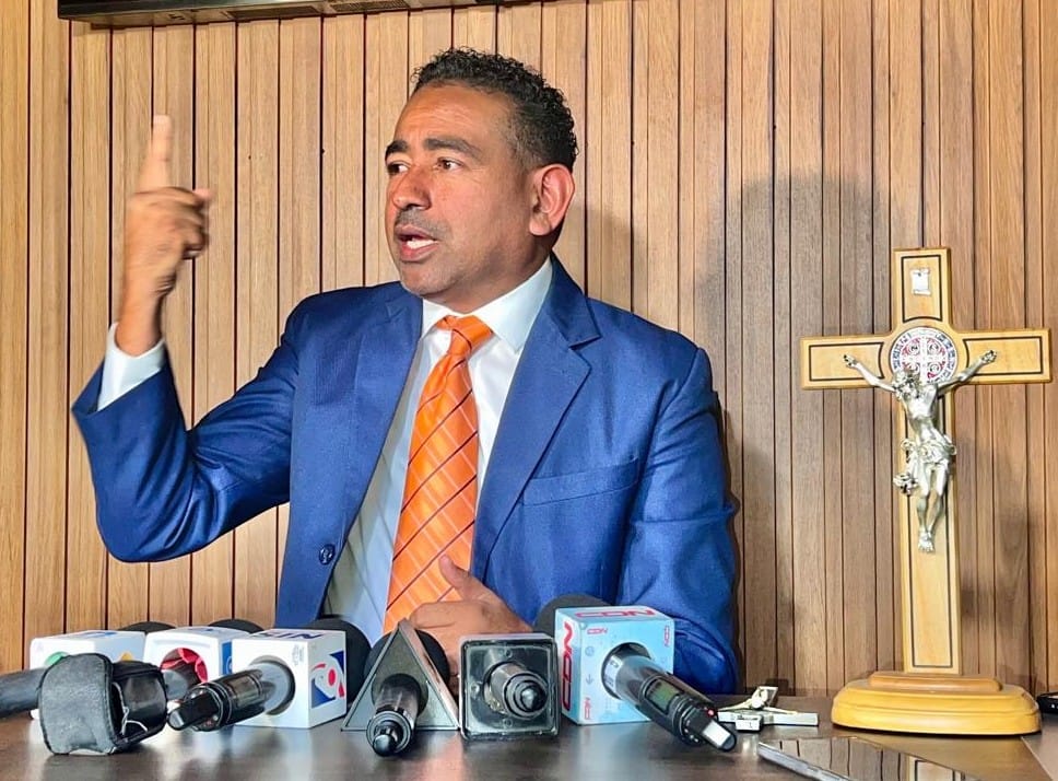 Nelson Gutierrez, periodista demandado