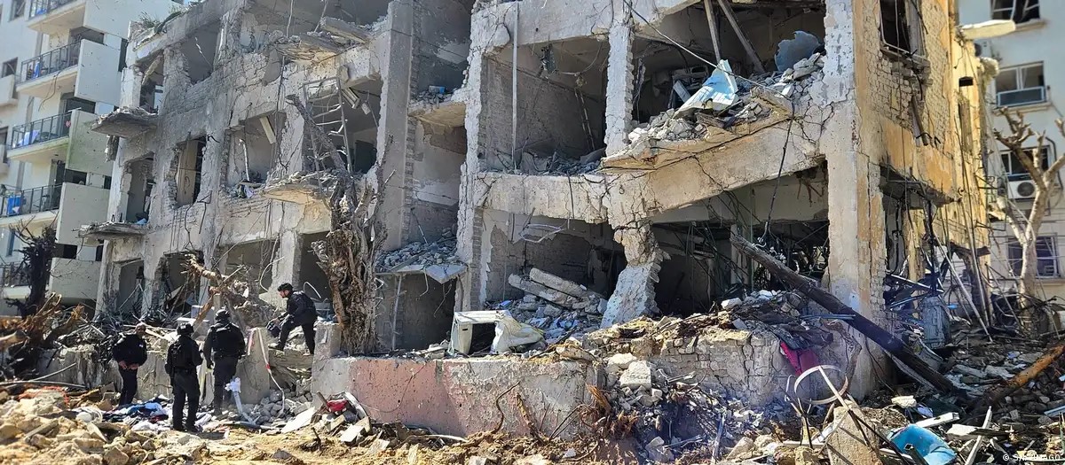 Tambien Iran lanzó cohetes contra Israel