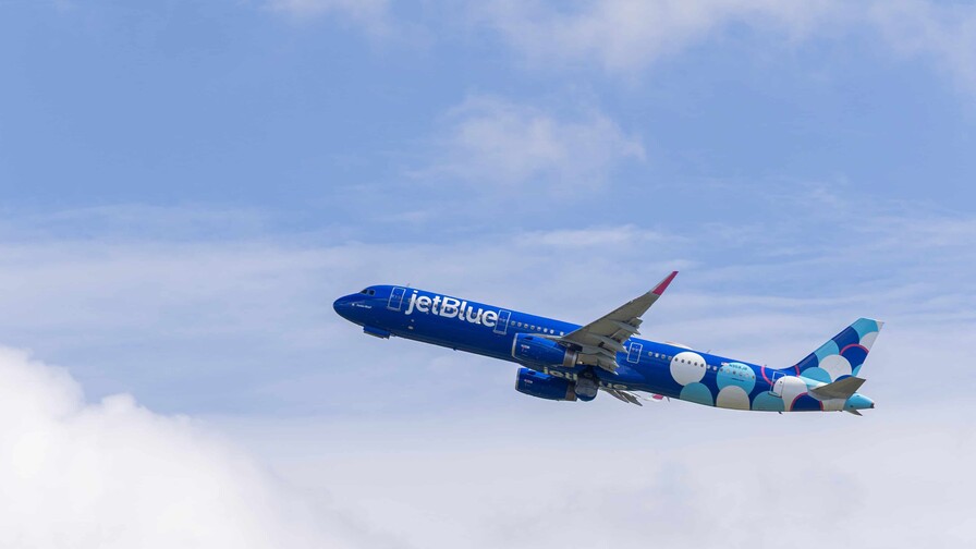 jetblue-asegura-capacidad-adicional-para-ubicar-a-pasajeros-varados-529c866b-focus-0-0-896-504