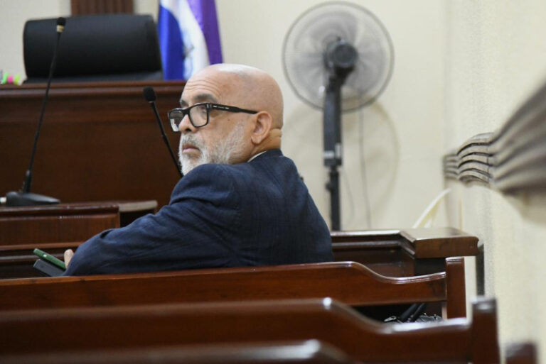 Ángel Martínez es condenado a prisión suspendida por difamación e injuria contra diputado Gory Moya/ Alarma en la Fiscalía de DN por cantidad de querellas por difamación y delito electrónico