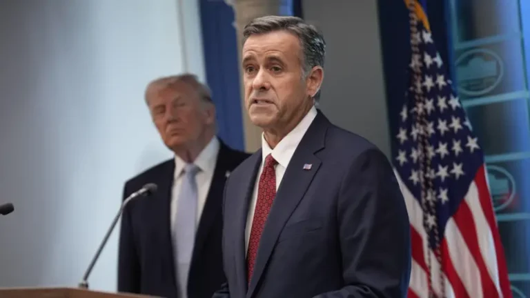 El director de la CIA visita Cuba para una reunión con las autoridades de la isla en La Habana/Reportaje: ¿Un hotel con su nombre? ¿Un campo de golf? Qué negocios contempló Trump en Cuba antes de presidir EE.UU. y presionar a la isla