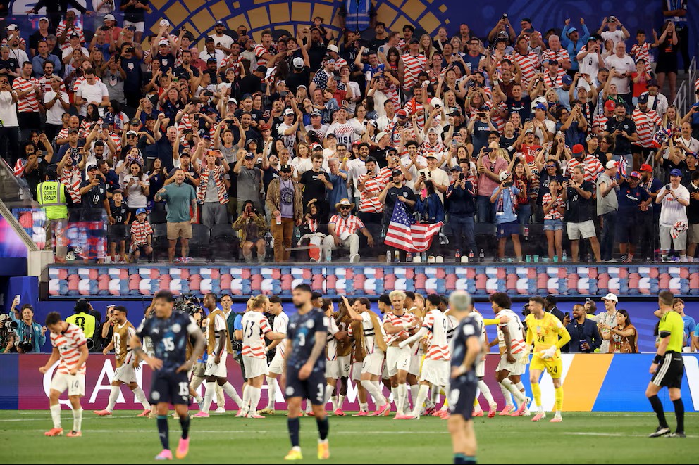 Estados Unidos se impone y golea a Paraguay 4-1 en su debut mundialista
