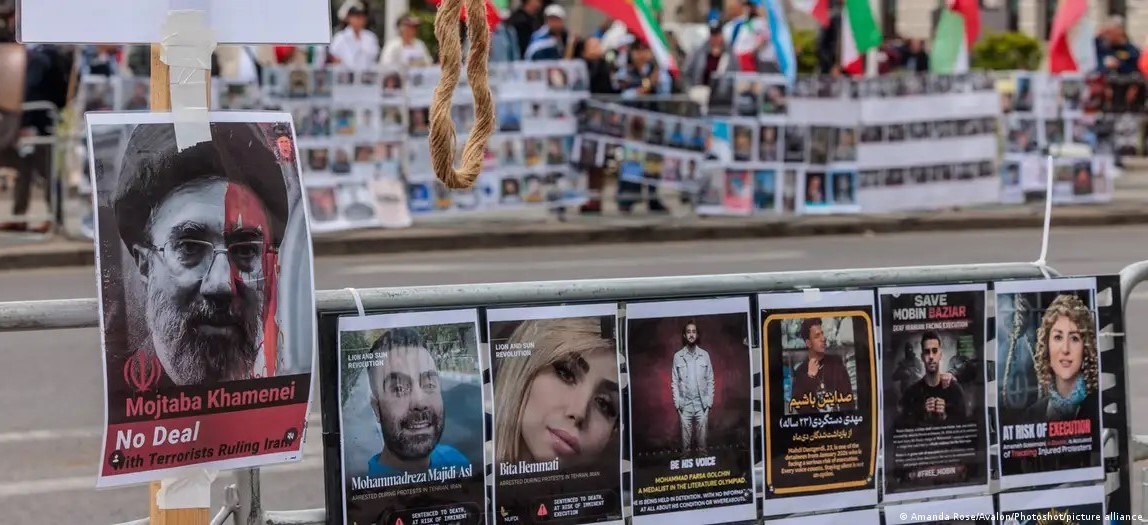 Irán se excusa con la guerra para usar “la soga del verdugo”
