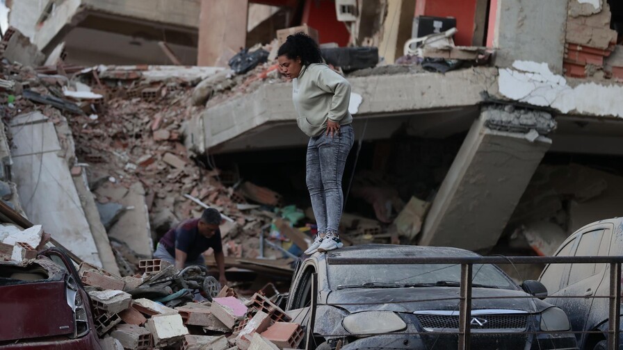 Lo que se sabe sobre las víctimas extranjeras de los terremotos en Venezuela/ En RD Habilitan centro de acopio en Sambil