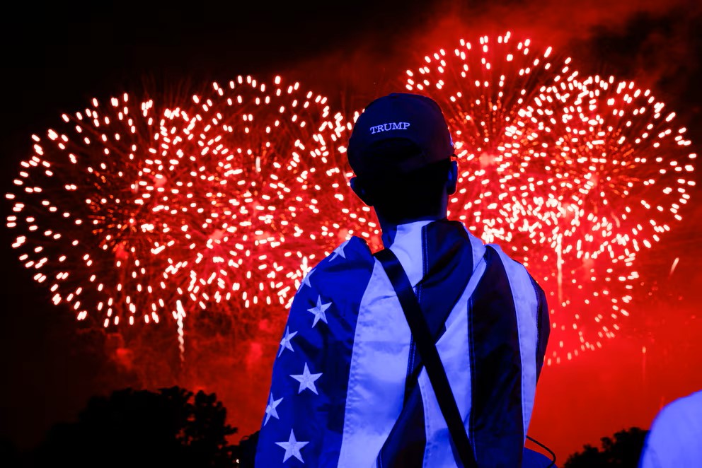 Fuegos artificiales, ola de calor, hot dogs y política: así celebró Estados Unidos sus 250 años/ Donald Trump festejó el 250 aniversario de la Independencia de EEUU: “El sueño americano está de vuelta y muy fuerte”