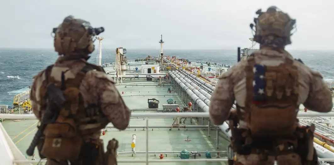 Marines de USA en la cercanía de Iran