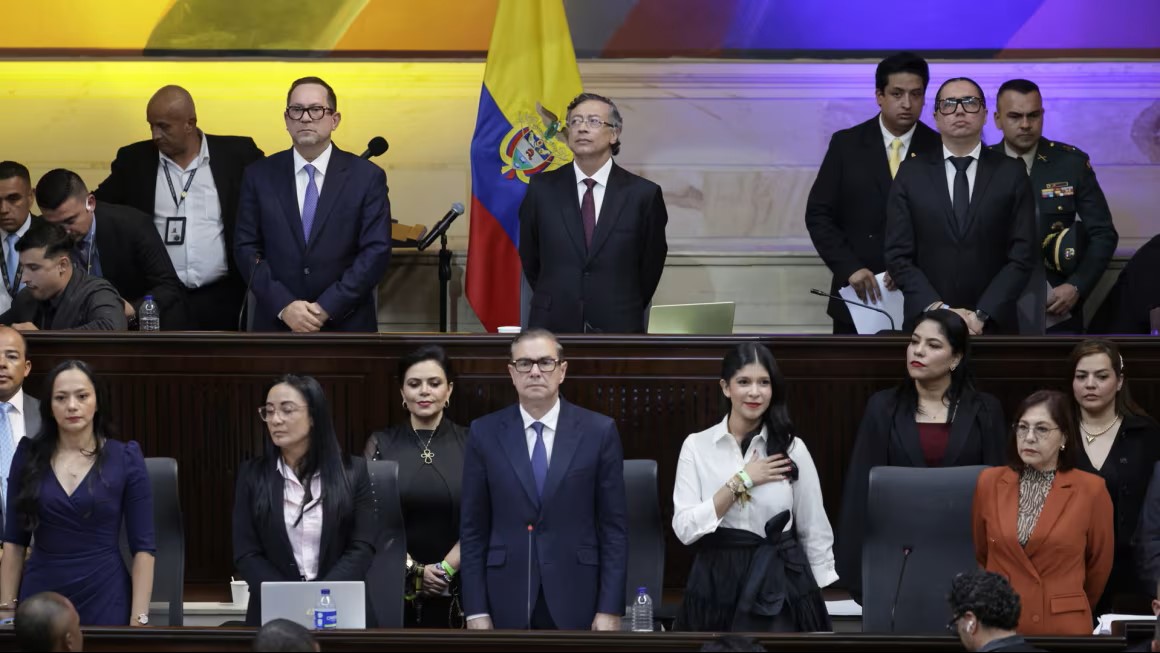 Petro asiste a la instalacion del congreso 2026