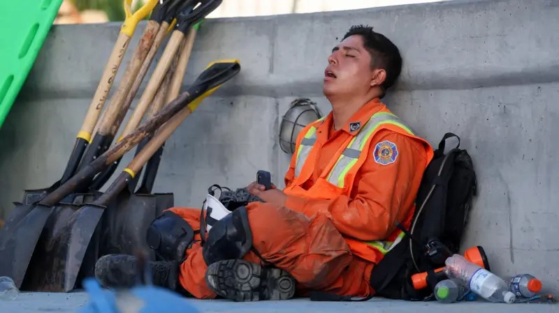 Reportaje BBC: “Los terremotos marcan a los países durante décadas y las consecuencias emocionales se llevan para siempre”/  Qué sentí al volver a La Guaira y ver que el lugar en el que nací está ahora devastado y con cadáveres apilados