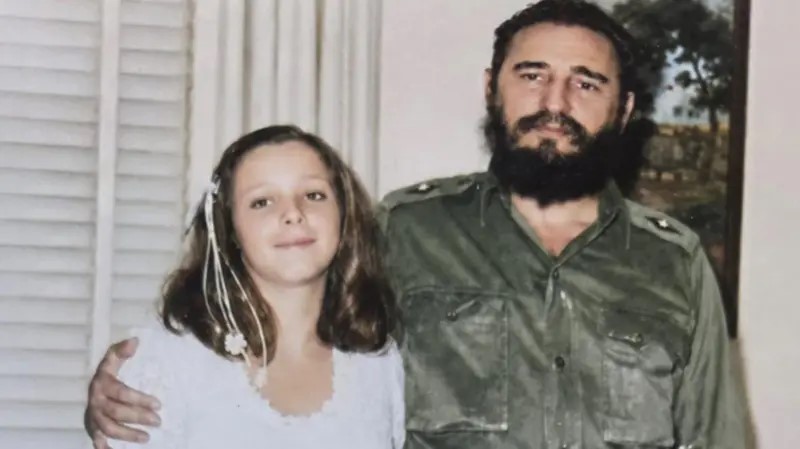 Alina Fernande a los 7 años, hija de Fidel Castro