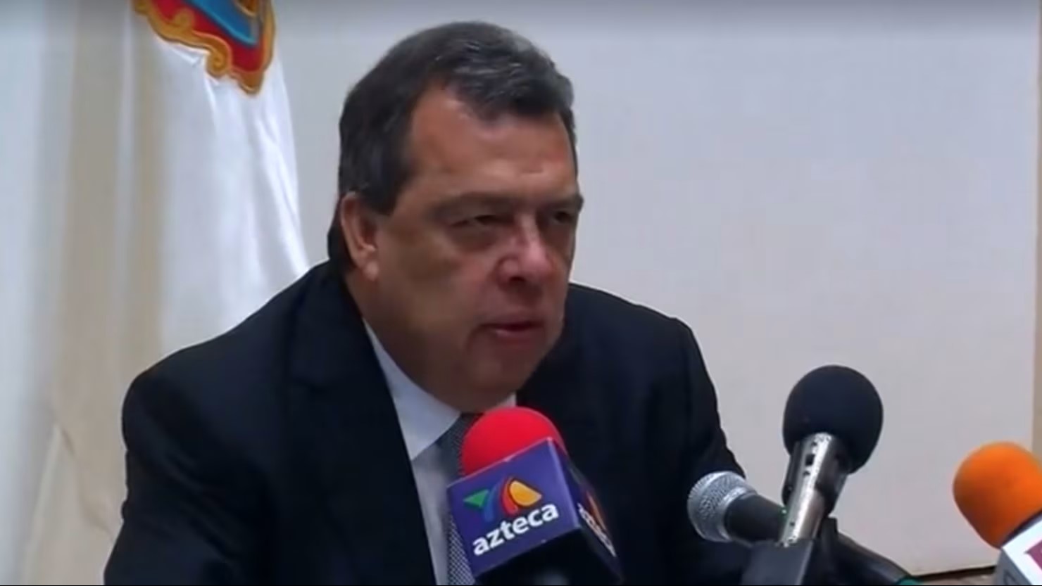 Detienen al exgobernador Ángel Aguirre en el caso de la desaparición de los 43 estudiantes de Ayotzinapa/Ayotzinapa:la última imagen de los 43 normalistas que Ángel Aguirre ordenó destruir