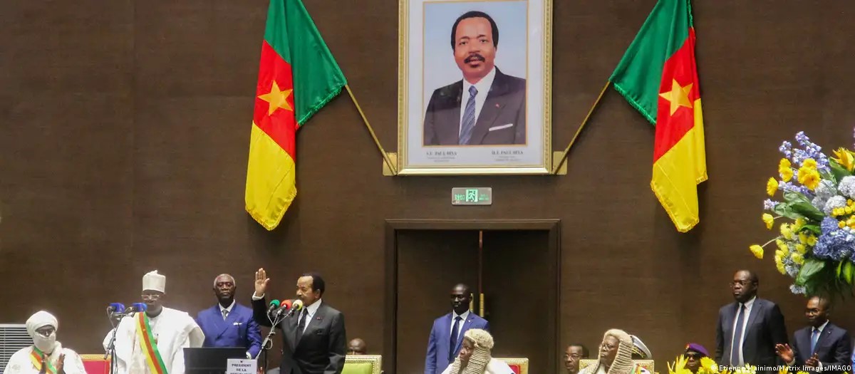 Presidente de Africa Paul Biya, 8 veces en la posicion