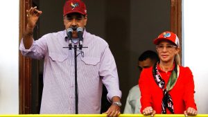 Maduro y Clilia Flores, su esposa