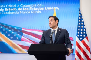 Marco Rubio en su recorrido por Colombia