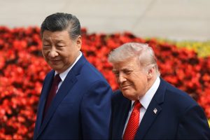 Xi Jinping junto a Trump
