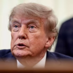 Trump volvió a criticar a la Reserva Federal: exigió bajar las tasas de interés tras la primera suba en más de tres años