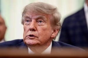 trump pide otra vez bajar tasa interes