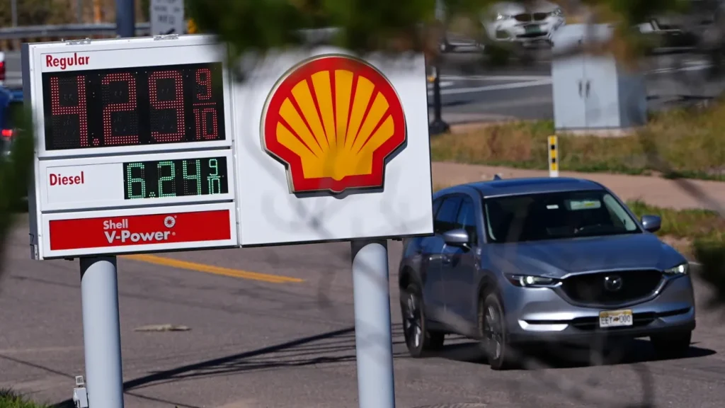 El-precio-nacional-del-diesel-se-situa-en-6.28-en-medio-de-los-esfuerzos-de-Donald-Trump-por-aumentar-el-suministro-de-combustible-ruso