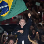 Lula da Silva ganó un histórico balotaje a Flávio Bolsonaro y asumirá un cuarto mandato en Brasil/ Líderes latinoamericanos felicitan a Lula