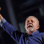 Del “Ejército de Lula” en WhatsApp a los “nueve dedos”: los momentos clave que dieron vuelta la elección en Brasil