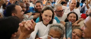 Maria Corina llega a Venezuela