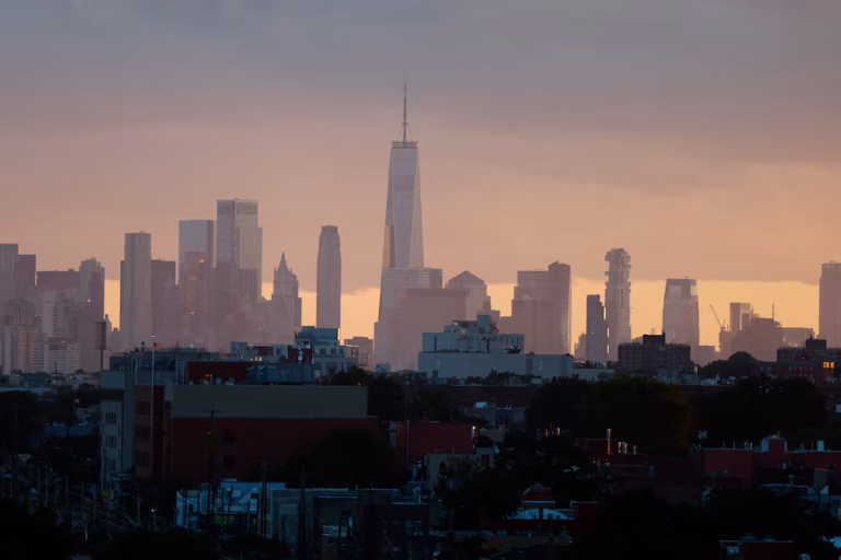 Nueva York atrasará una hora sus relojes el 1 de noviembre: a qué hora será el cambio y cuándo volverá el horario de verano