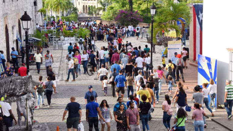 La Feria Internacional del Libro de Santo Domingo cerró con ventas superiores a USD 1,600,000 y 714 mil visitantes