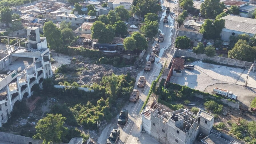 el-salvador-despliega-mas-de-2000-militares-en-haiti-7b7f7665-focus-0-0-896-504