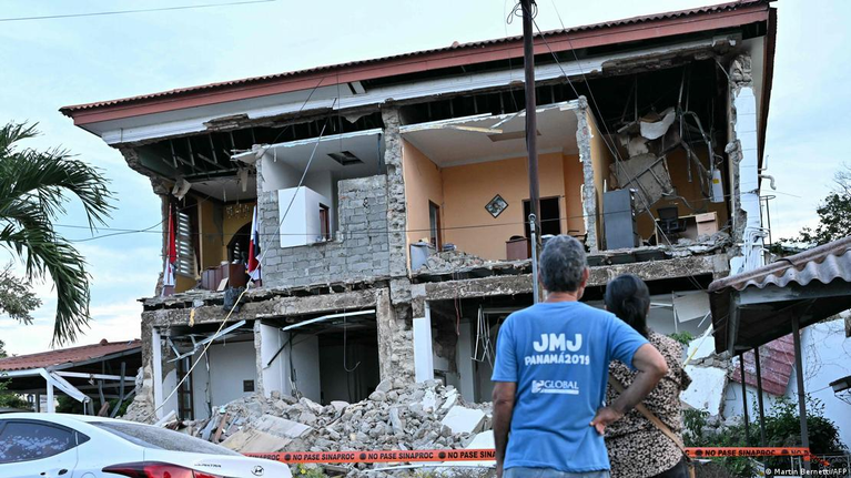 Panamá declara emergencia nacional tras violento terremoto